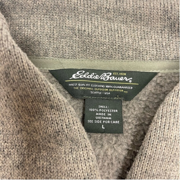 Eddie Bauer green polar fleece size L green tusks shape buttons woman’s - Picture 5 of 12